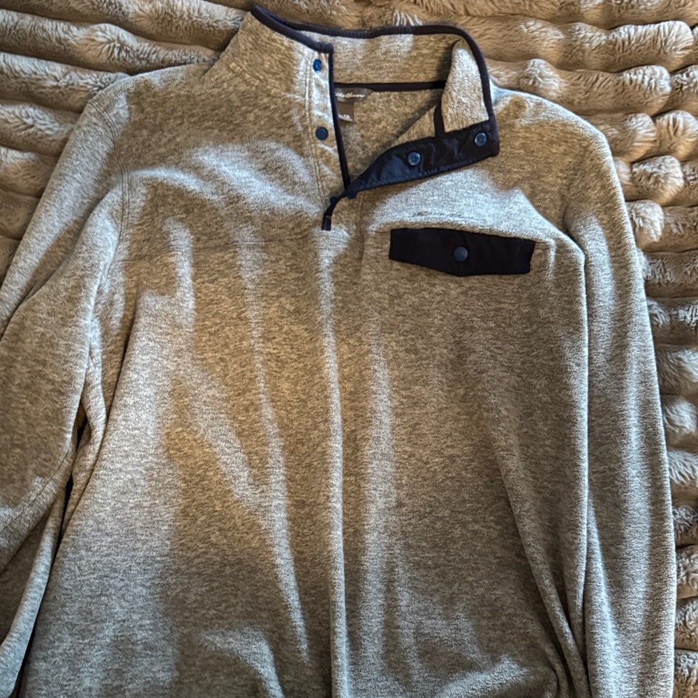 Eddie Bauer Fleece Gray Pullover with Black Accents